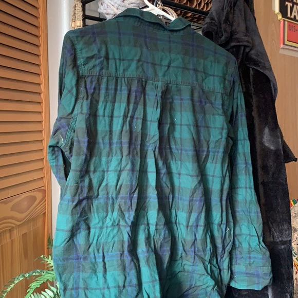 Green and black flannel - Picture 3 of 3